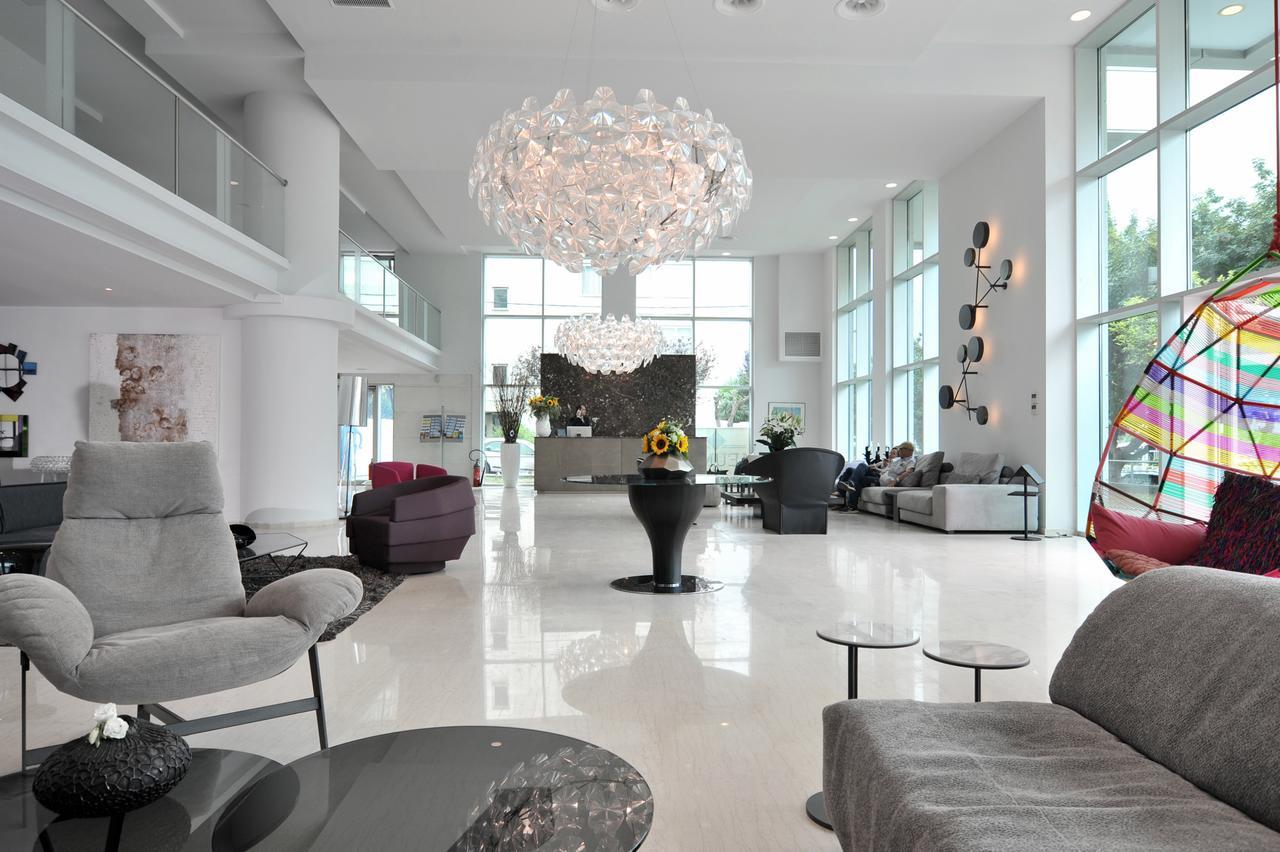 Athenaeum Palace & Luxury Suites Екстериор снимка