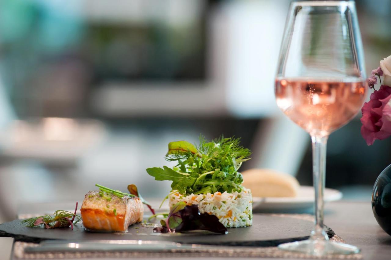 Athenaeum Palace & Luxury Suites Екстериор снимка